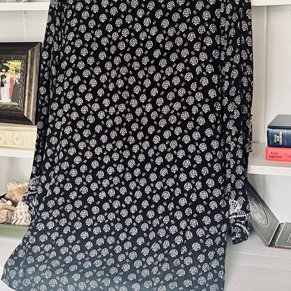 Rock Flower Paper Black/gray long sleeve tunic - Picture 7 of 10